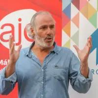 Jorge Iparraguirre gesticulando durante una charla
